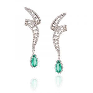 PIERCING VERT D’EAU